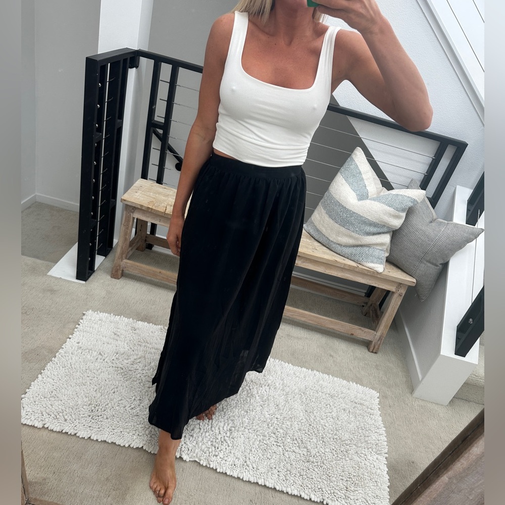 High Waisted Flowy black midi  Black Skirt